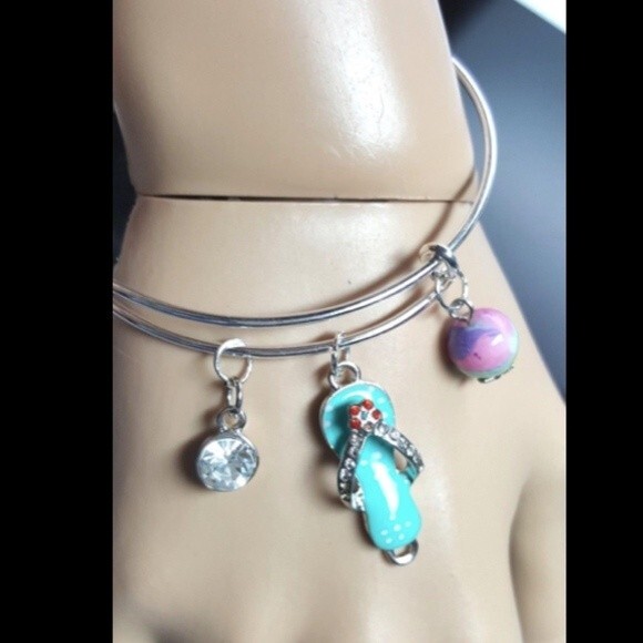 Summer Charm Dangle Bracelet Beach Thong Sandals Silver Aqua Blue Pink - Picture 1 of 4